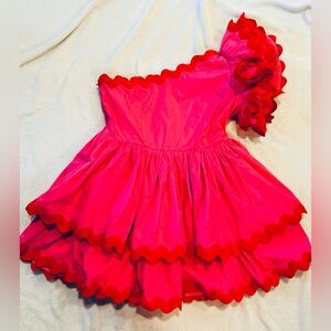 CELIA B! Party Dress Size MEDIUM